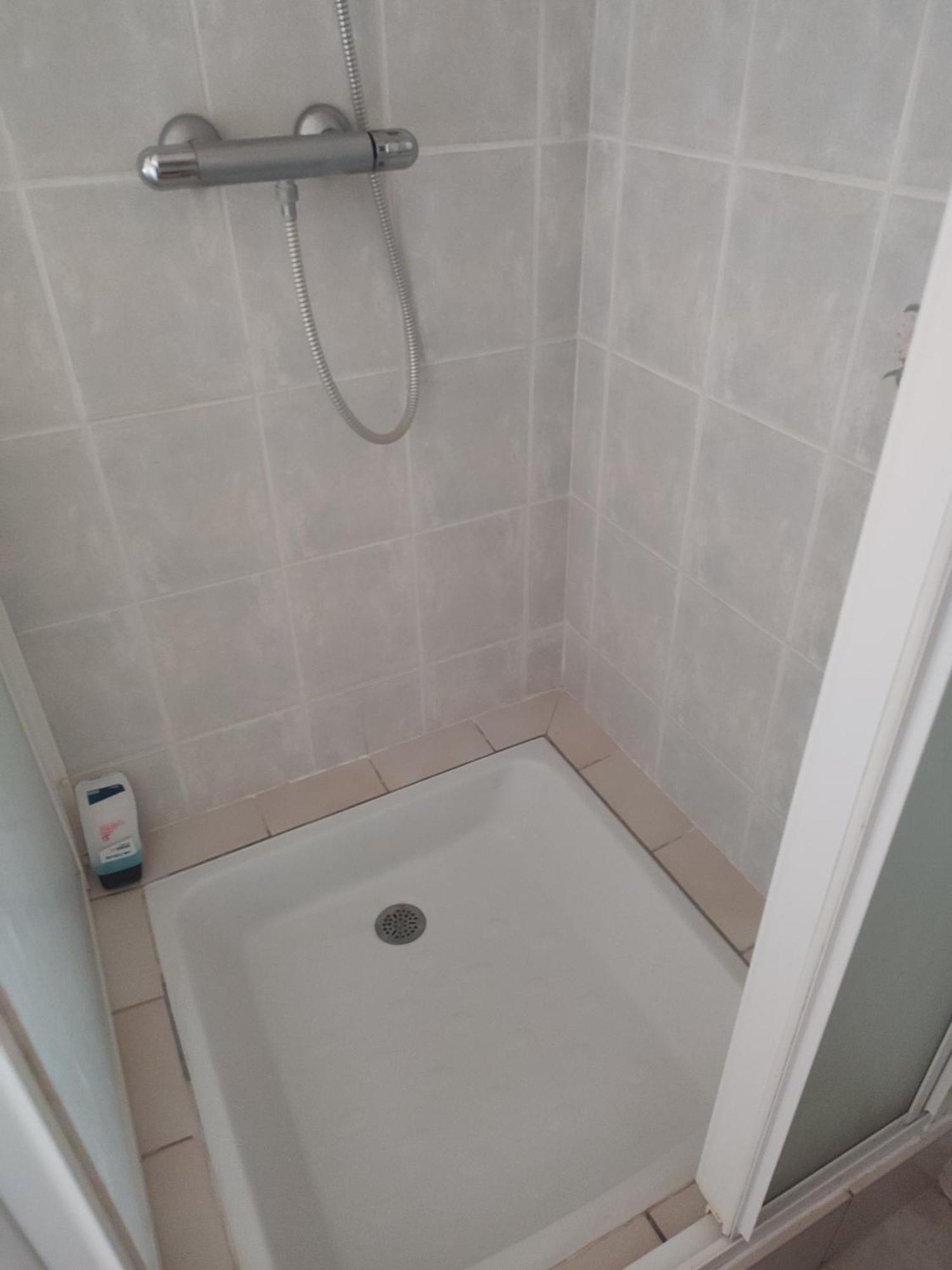 Maison Plain Pied, 2 Chambres, Longere Typique , Fraiche, Dans Bourg Avec Tous Commerces Luçay-le-Mâle Dış mekan fotoğraf