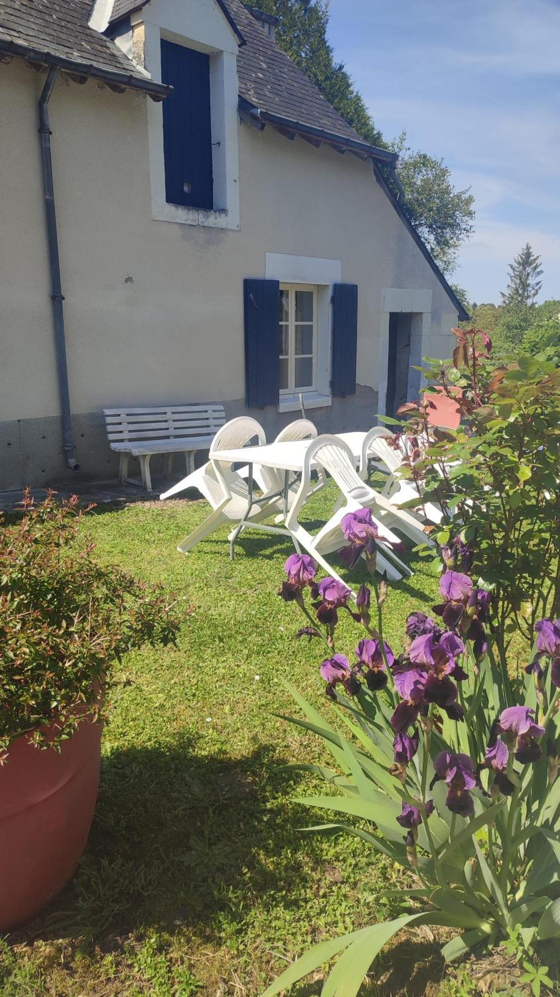 Maison Plain Pied, 2 Chambres, Longere Typique , Fraiche, Dans Bourg Avec Tous Commerces Luçay-le-Mâle Dış mekan fotoğraf