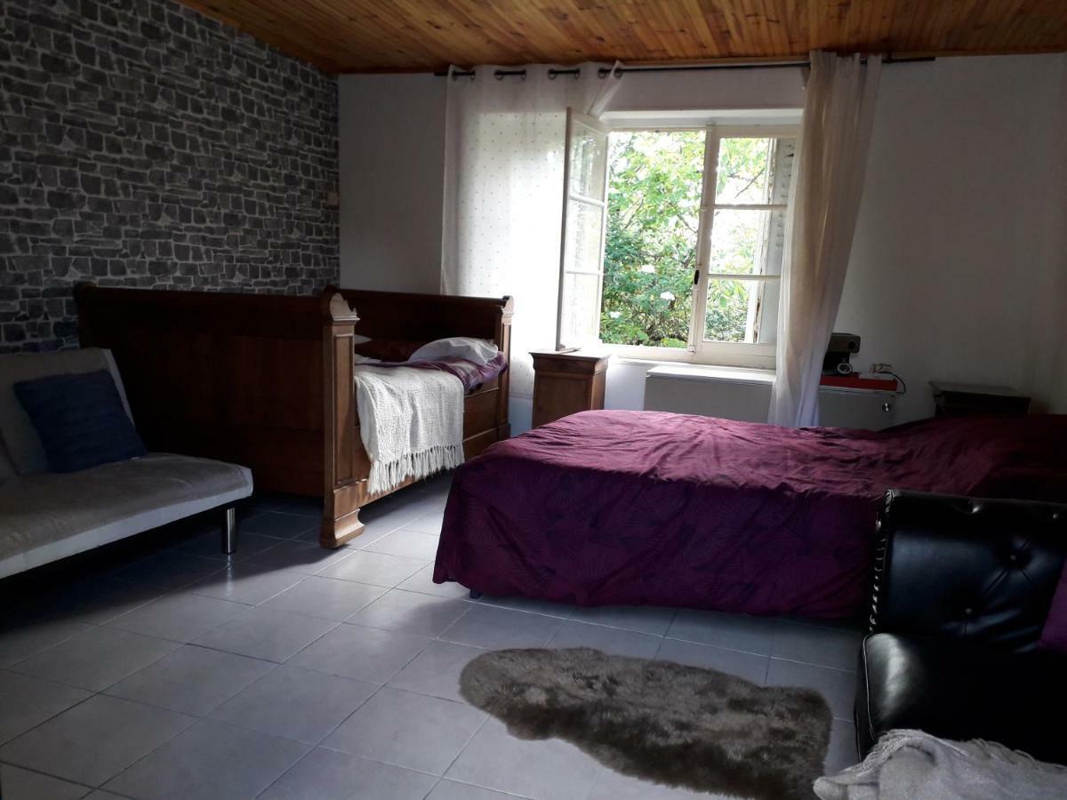 Maison Plain Pied, 2 Chambres, Longere Typique , Fraiche, Dans Bourg Avec Tous Commerces Luçay-le-Mâle Dış mekan fotoğraf